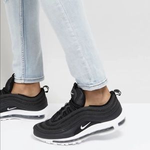 Men’s NIKE AIR MAX ‘97- Black & White Size 6/ Women’s Size 7.5
